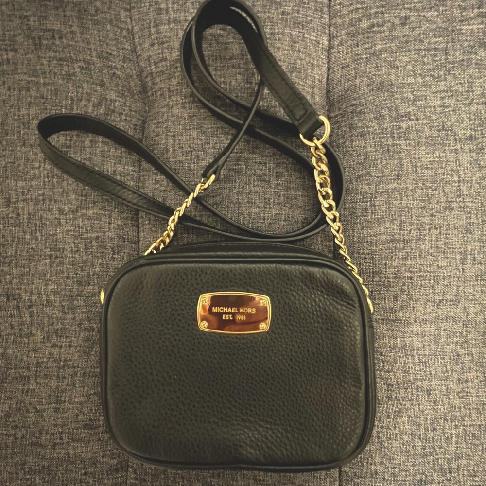 Authentic Michael Kors Leather Crossbody
